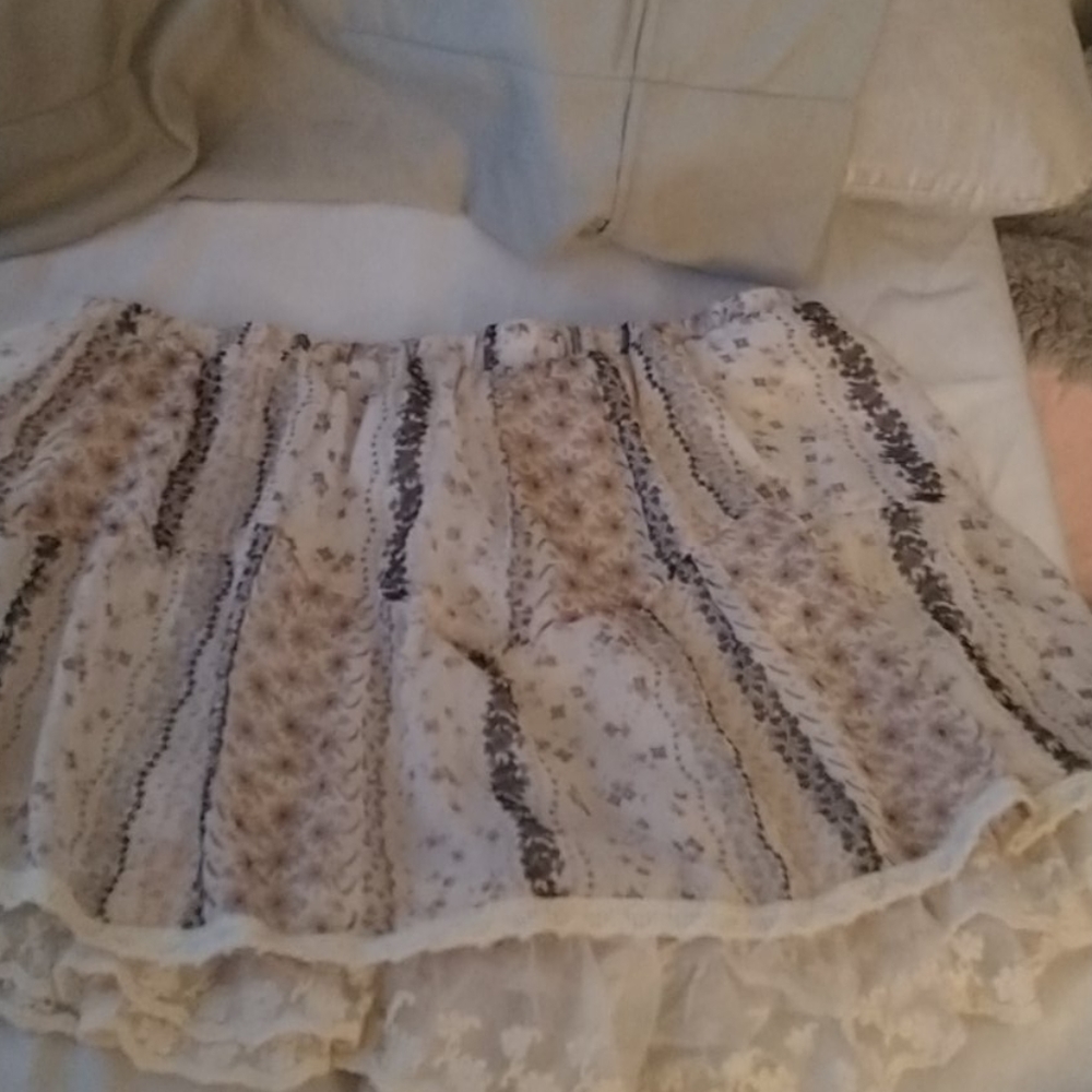 Lacy shorts/skirt